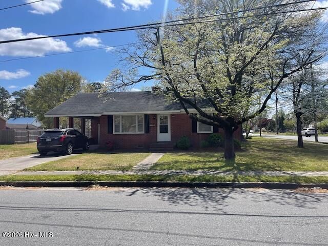 406 W Daniels Street, Kinston, NC 28501