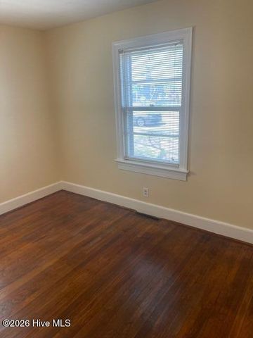 406 W Daniels Street, Kinston, NC 28501