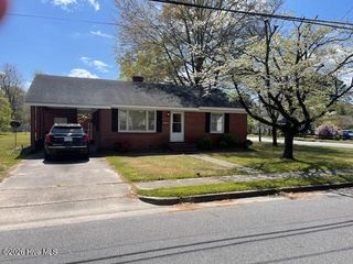 406 W Daniels Street, Kinston, NC 28501