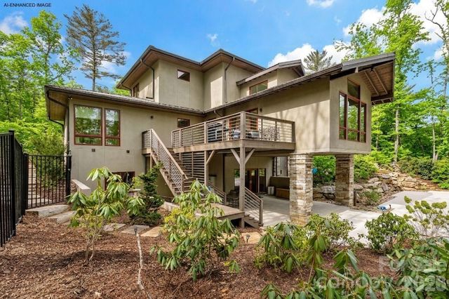 27 Hawberry Court, Asheville, NC 28805