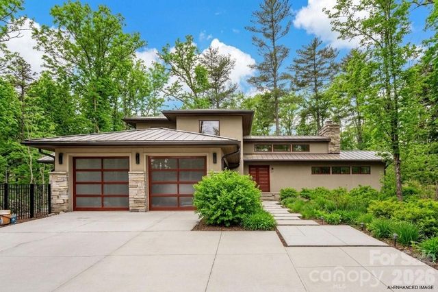 27 Hawberry Court, Asheville, NC 28805