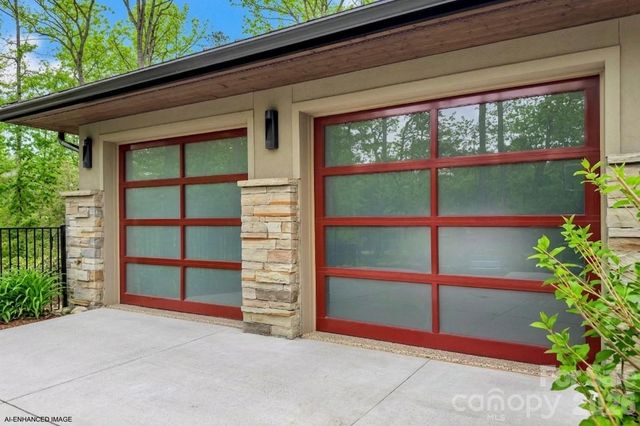 27 Hawberry Court, Asheville, NC 28805