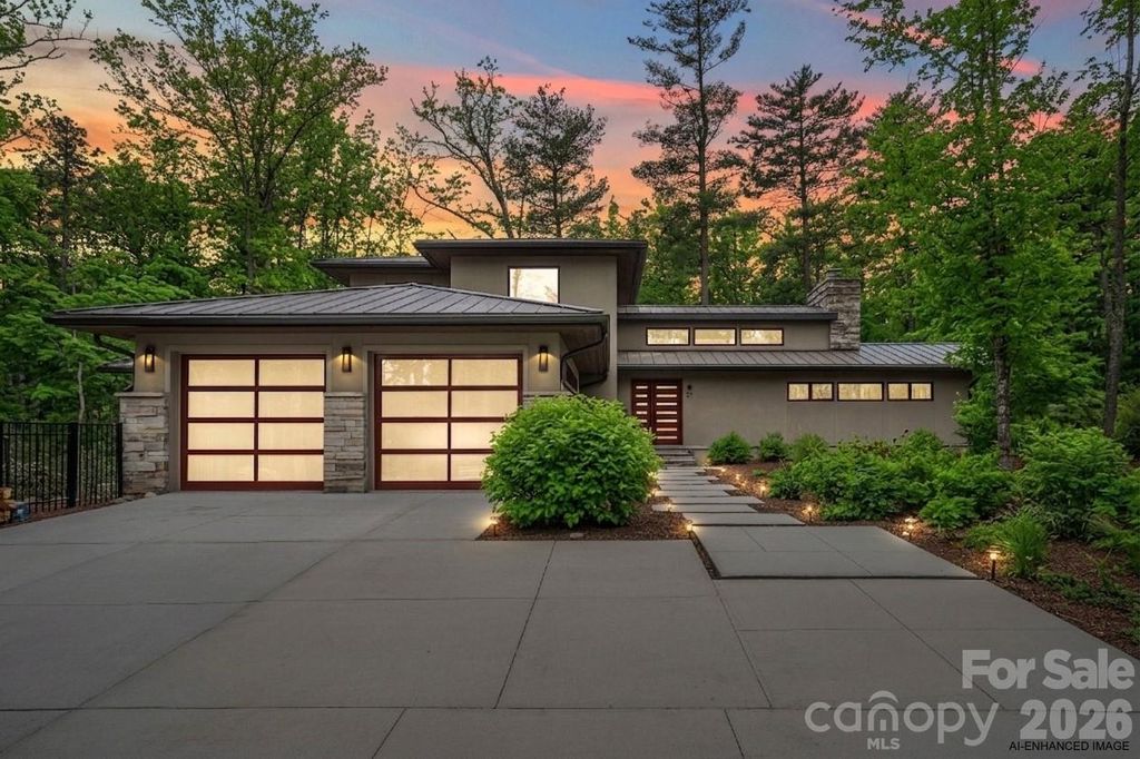 27 Hawberry Court, Asheville, NC 28805