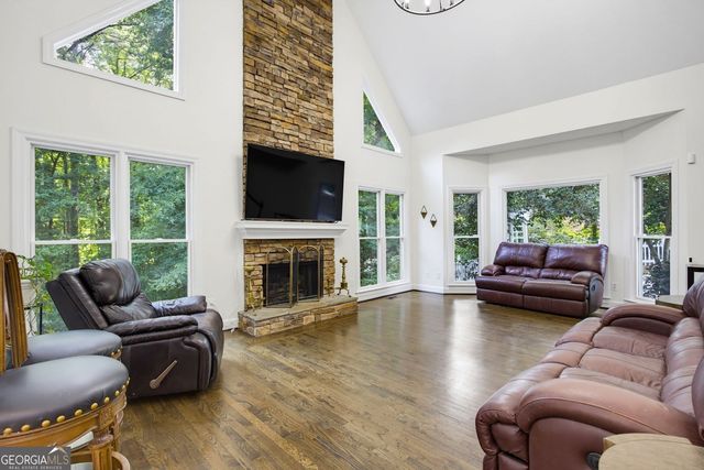 5363 Thornapple Lane NW, Acworth, GA 30101