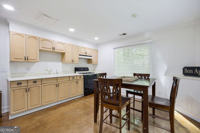 5363 Thornapple Lane NW, Acworth, GA 30101