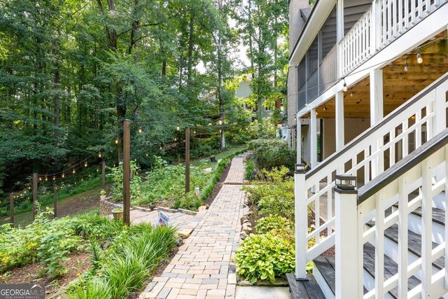 5363 Thornapple Lane NW, Acworth, GA 30101