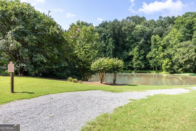 5363 Thornapple Lane NW, Acworth, GA 30101