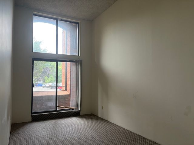 96 Old Colony Avenue 131, Taunton, MA 02718