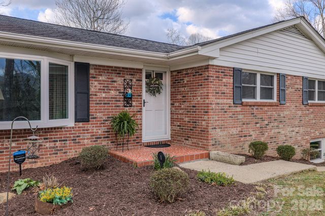 1 Mayfair Drive, Candler, NC 28715