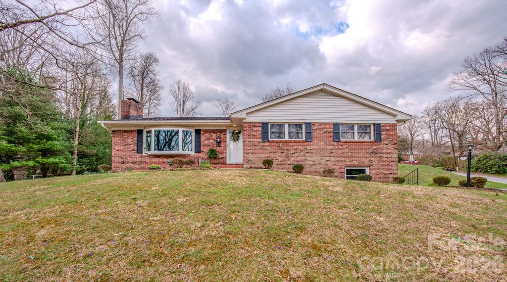 1 Mayfair Drive, Candler, NC 28715