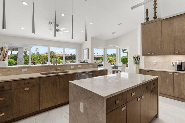 11164 Boca Woods Lane, Boca Raton, FL 33428