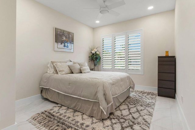 11164 Boca Woods Lane, Boca Raton, FL 33428