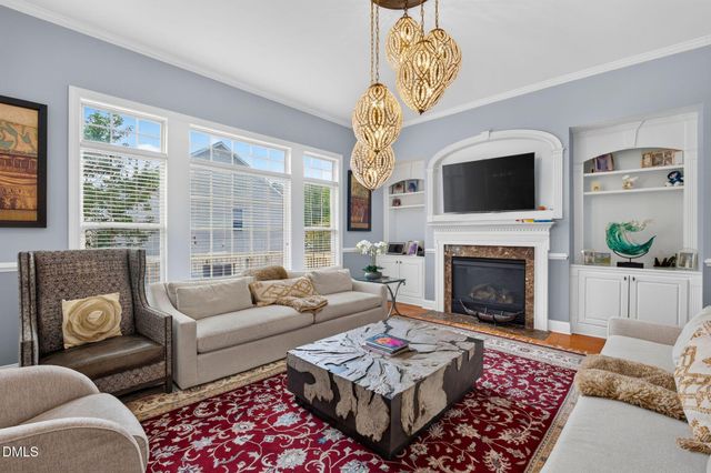 1033 Kennicott Avenue, Cary, NC 27513