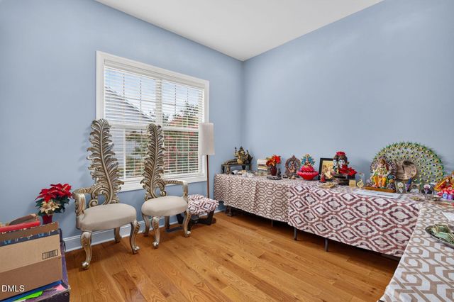 1033 Kennicott Avenue, Cary, NC 27513
