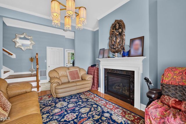 1033 Kennicott Avenue, Cary, NC 27513