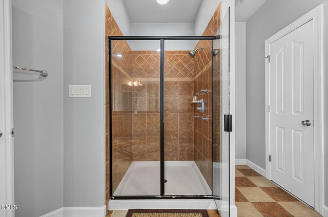 1033 Kennicott Avenue, Cary, NC 27513