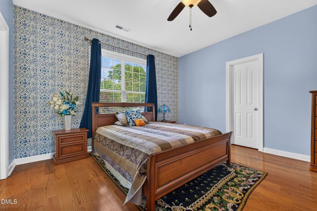 1033 Kennicott Avenue, Cary, NC 27513