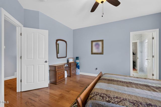1033 Kennicott Avenue, Cary, NC 27513