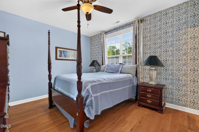 1033 Kennicott Avenue, Cary, NC 27513