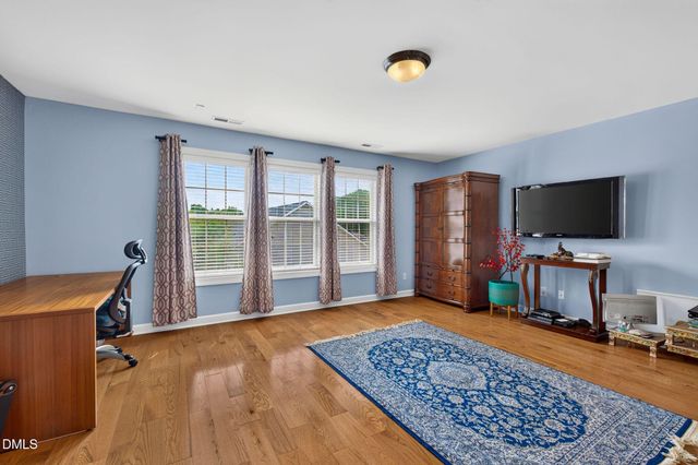 1033 Kennicott Avenue, Cary, NC 27513