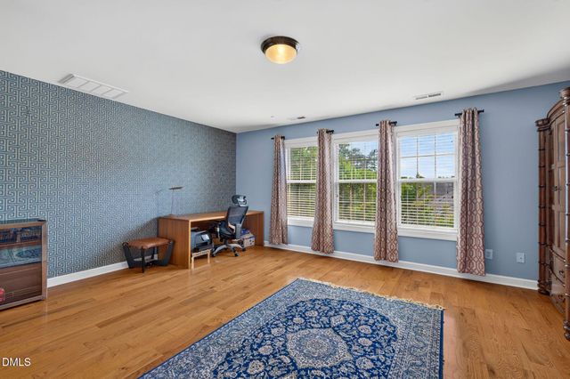 1033 Kennicott Avenue, Cary, NC 27513