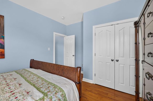 1033 Kennicott Avenue, Cary, NC 27513