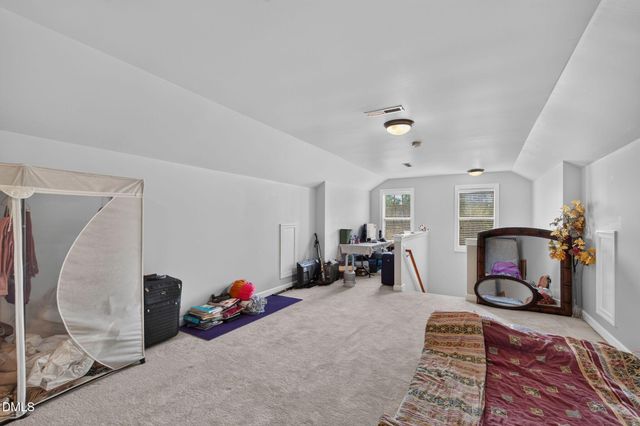 1033 Kennicott Avenue, Cary, NC 27513