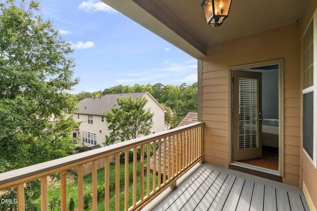 1033 Kennicott Avenue, Cary, NC 27513