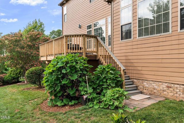 1033 Kennicott Avenue, Cary, NC 27513