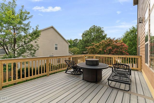1033 Kennicott Avenue, Cary, NC 27513