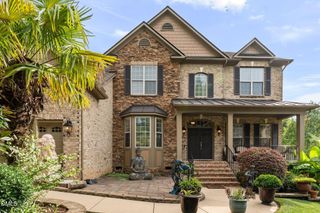 1033 Kennicott Avenue, Cary, NC 27513