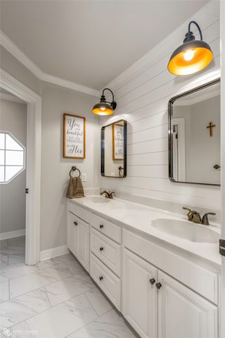 2859 Hillcrest Circle, Benton, LA 71006