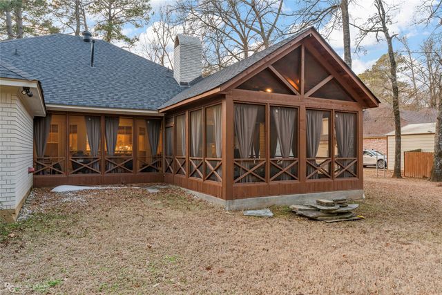 2859 Hillcrest Circle, Benton, LA 71006