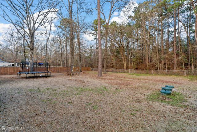 2859 Hillcrest Circle, Benton, LA 71006
