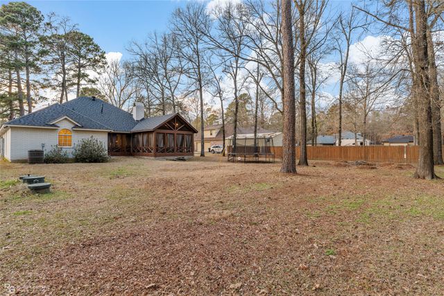 2859 Hillcrest Circle, Benton, LA 71006