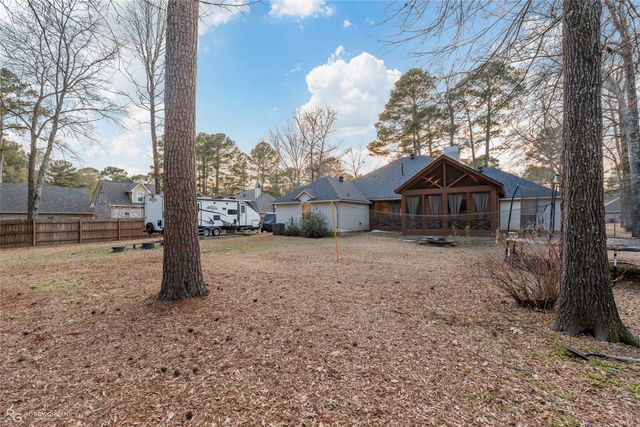 2859 Hillcrest Circle, Benton, LA 71006