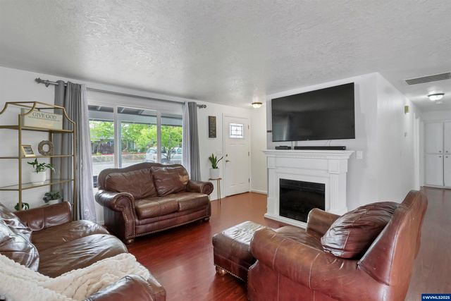 1233 Scepter Wy NE, Salem, OR 97301