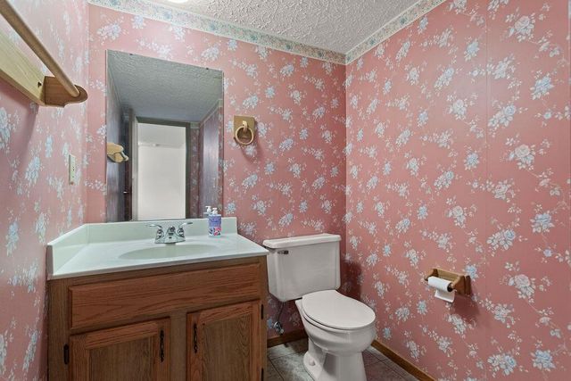 1324 Brookview Circle, Pickerington, OH 43147
