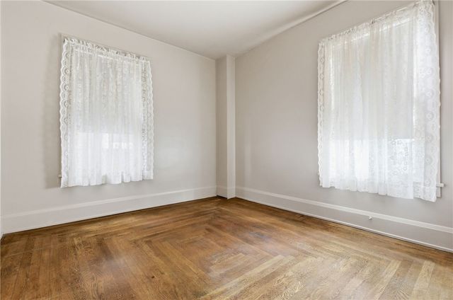 319 4th St, Ellwood City, PA 16117