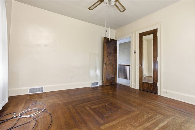 319 4th St, Ellwood City, PA 16117