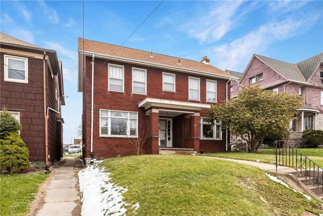 319 4th St, Ellwood City, PA 16117