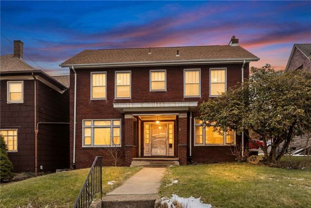 319 4th St, Ellwood City, PA 16117