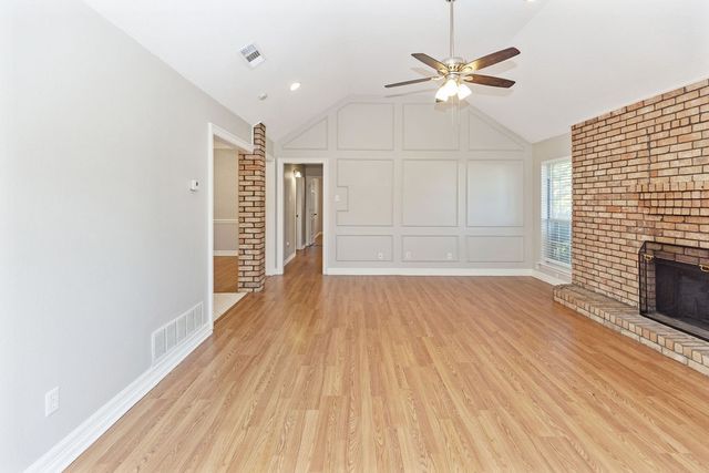 6009 Kenilworth Drive, Arlington, TX 76001