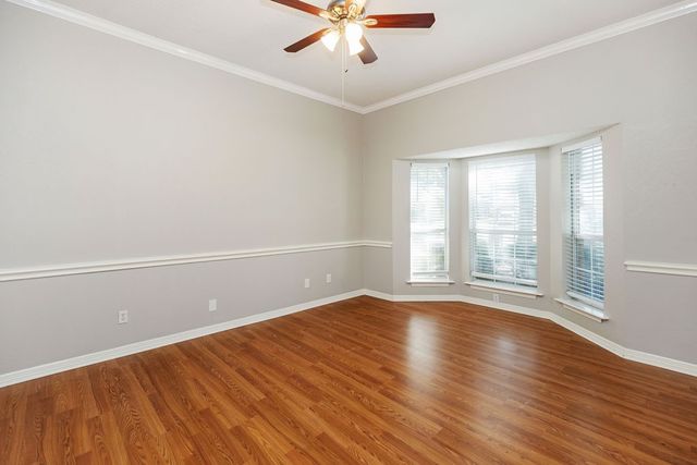 6009 Kenilworth Drive, Arlington, TX 76001