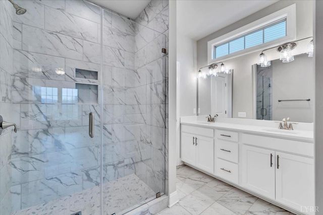 8 Snowfield Circle, Lynchburg, VA 24503