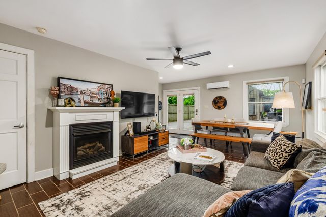 885 S Front Street, Columbus, OH 43206