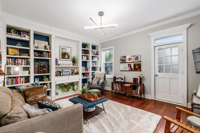 885 S Front Street, Columbus, OH 43206