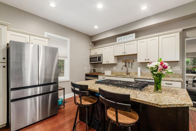 885 S Front Street, Columbus, OH 43206