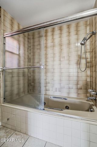 125 SUNDANCE Court, Santa Teresa, NM 88008