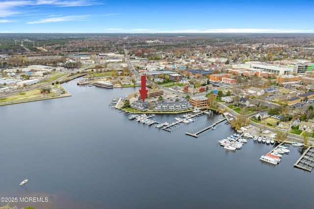 302 Spinnakers Cove, Toms River, NJ 08753